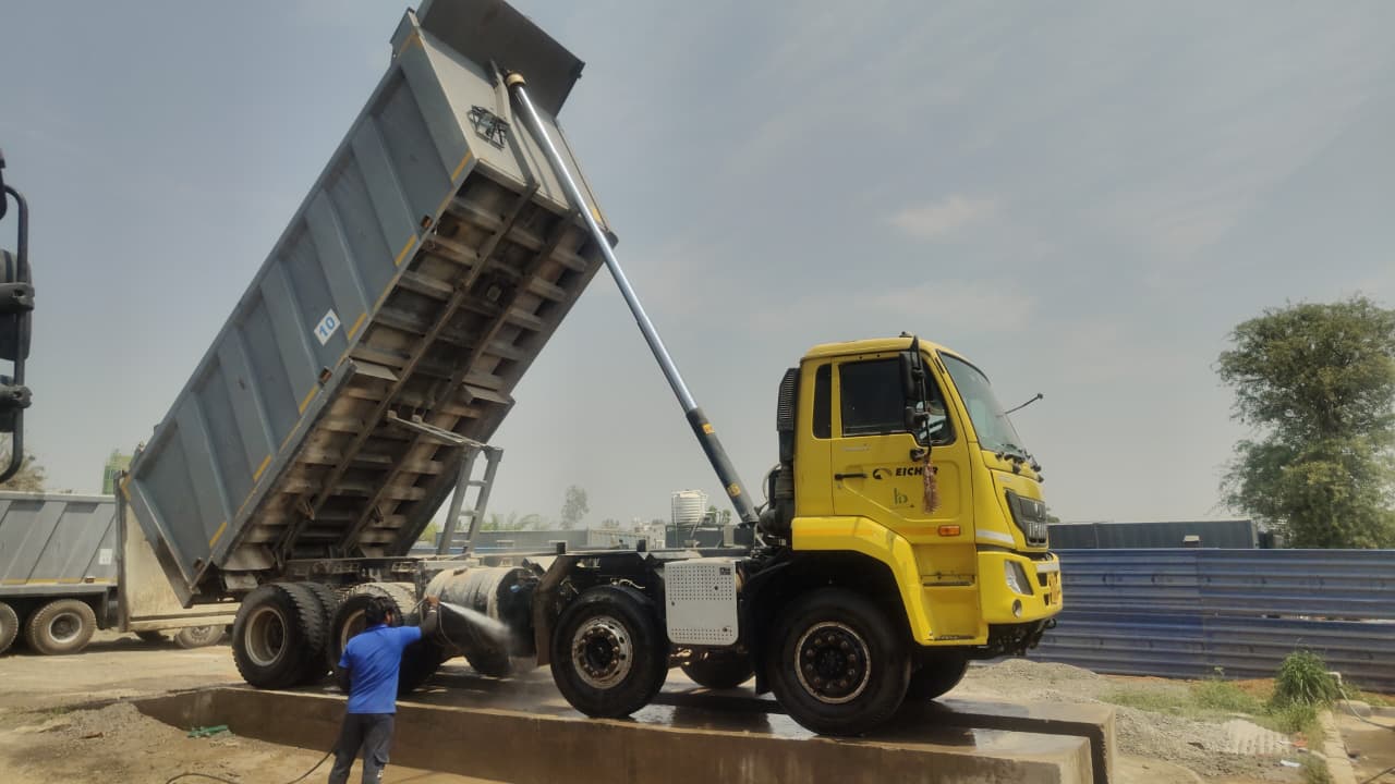 Road construction logistics in India